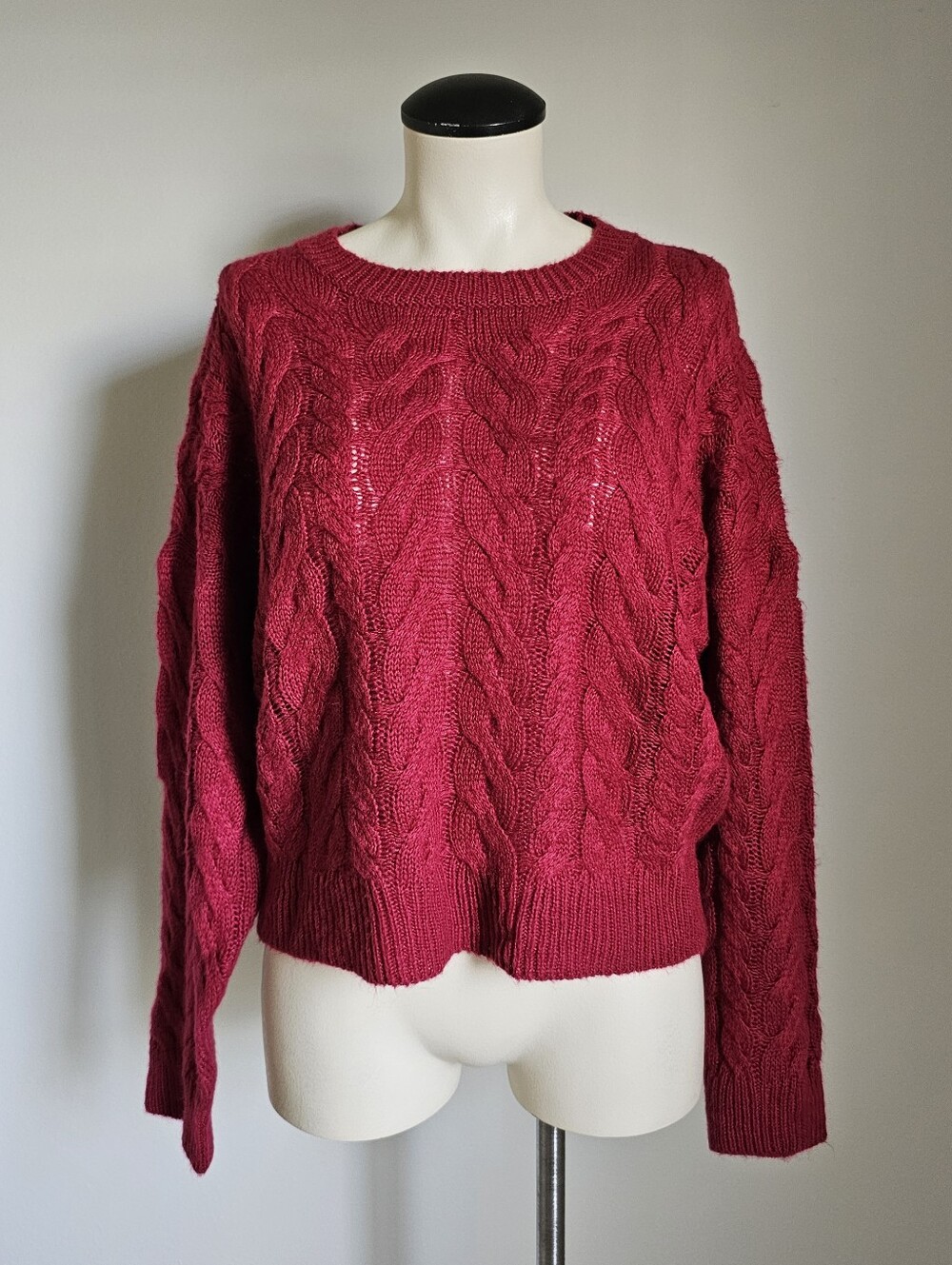 Bishop + Young Women's Red Soft Cozy Fall Cable Knit Crewneck Sweater Size S